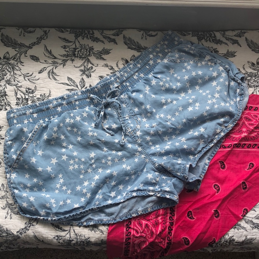 5 FOR 25 🌶 STAR DENIM SHORTS